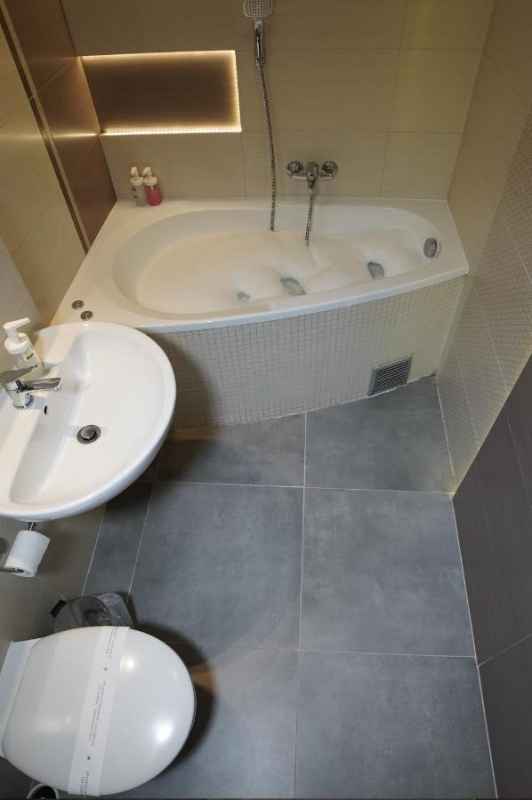 Cracovia Apartments Ngoại thất bức ảnh